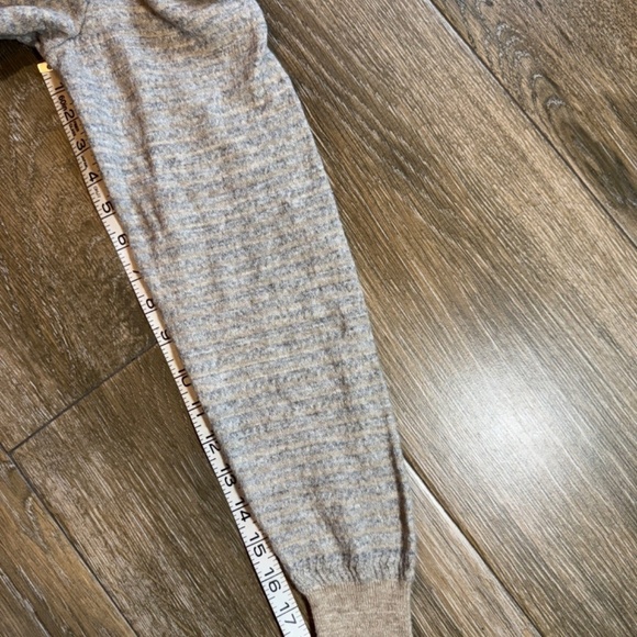 Jos A Bank Reserve Italian yarn mens sweater size Medium - Picture 4 of 10